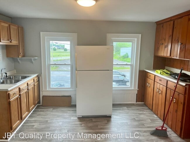 Building Photo - 3 br, 1 bath House - 1618 1st N St