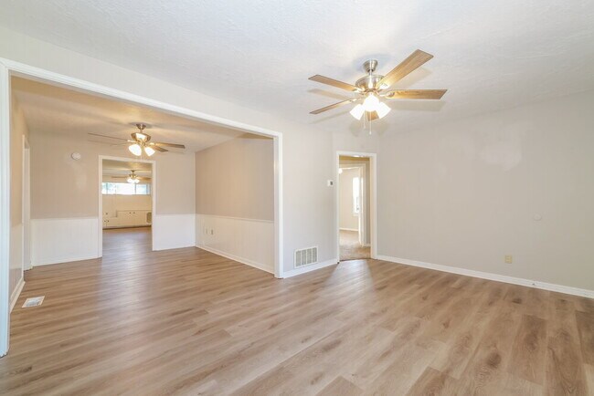 Foto del edificio - 3935 NW 27th St