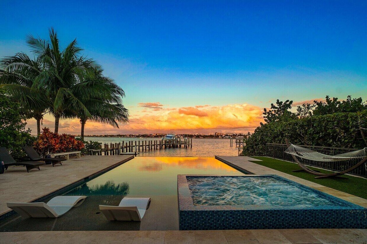 Foto principal - 200 N Lake Dr
