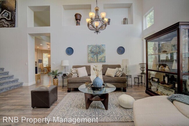 Foto del edificio - 4 br, 3.5 bath House - 4432 Pebble Beach Road