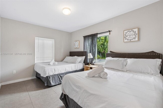 Foto del edificio - 435 NE 69th St