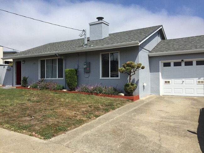Building Photo - 774 Camaritas Ave