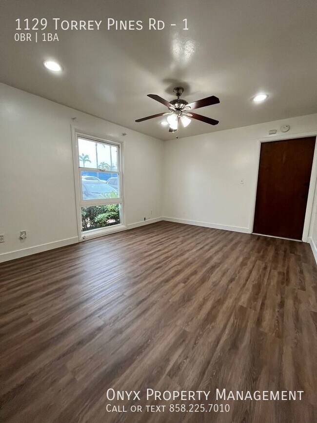 Building Photo - 1129 Torrey Pines Rd - Bright studio in th...