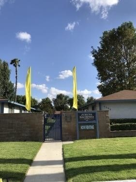 Building Photo - Hacienda Apartments