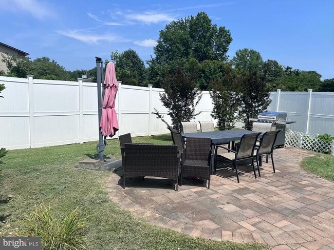 Foto del edificio - 22760 Taylor Ln