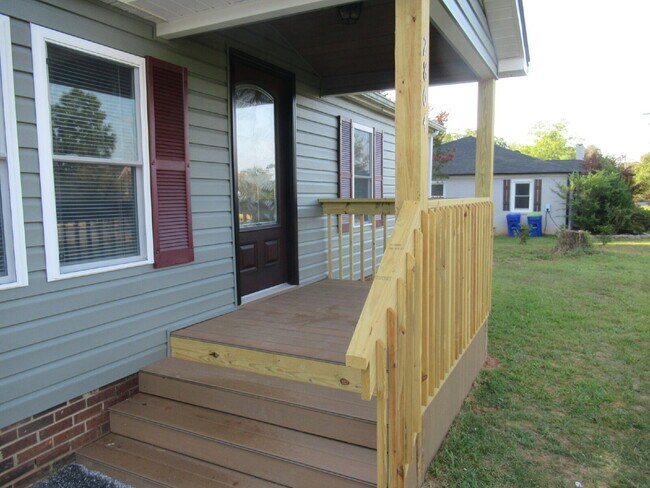 Foto del edificio - Move-In Ready 3-Bedroom Home in North Lincoln School District!