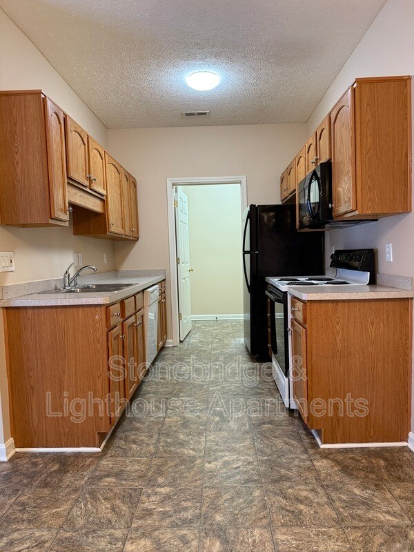 Foto del edificio - 3209 Lighthouse Dr