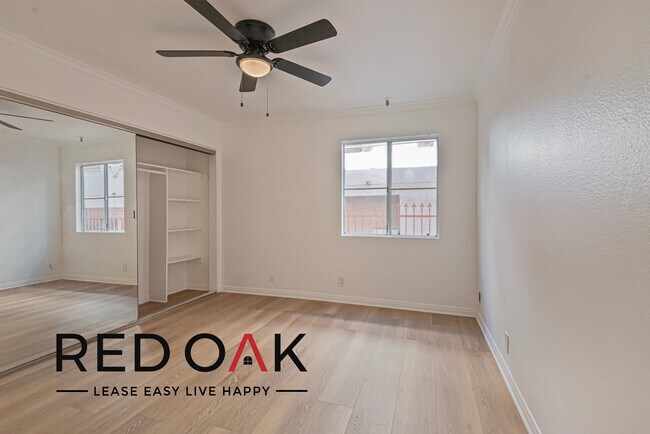 Foto del edificio - Fantastic Two Bedroom with a Beautiful Fir...