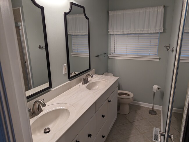 1st Floor Bathroom - 262 Sunset Dr