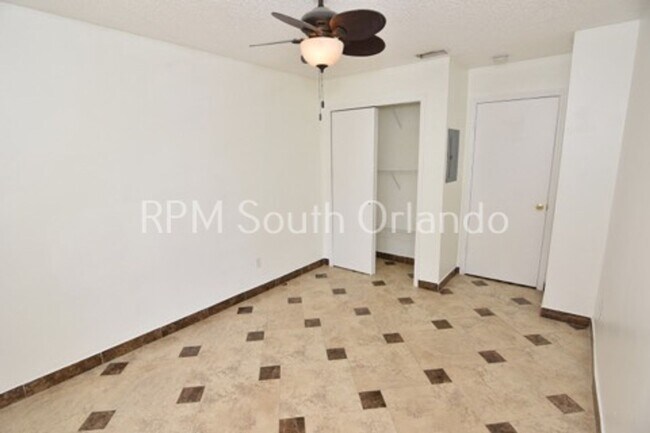 Foto del edificio - Lake wood at meadow woods