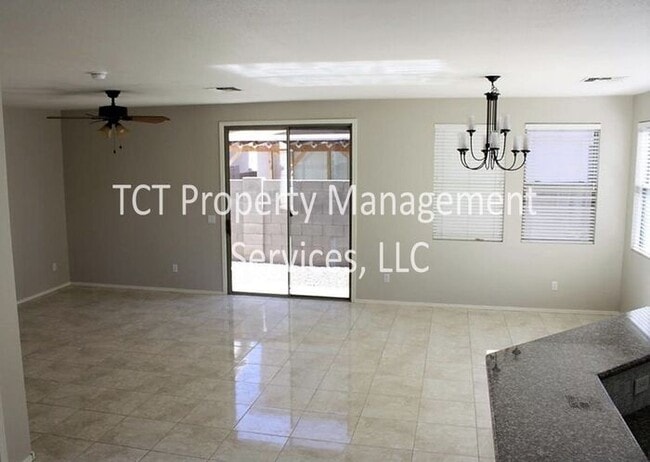 Photo - Beautiful 3 bedroom, 3 bathroom home in Mesa!