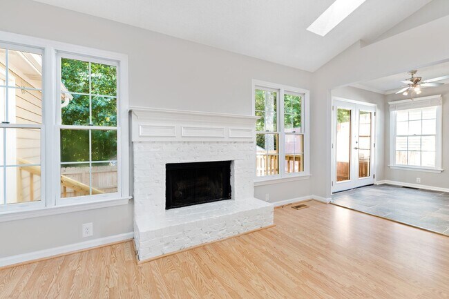 Building Photo - Stylish 3BR Ranch in Prime Wake Forest Location!