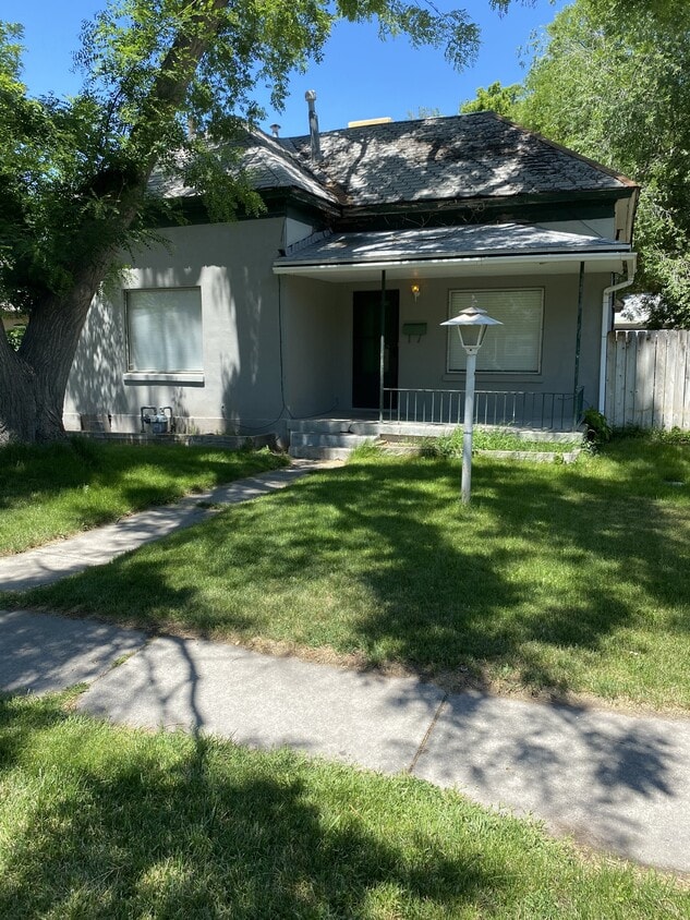 Primary Photo - 319 E Kensington Ave