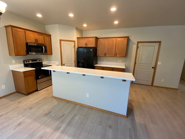 Cocina - 18072 Meadow Ave