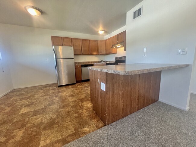 Foto del edificio - 2821 N Columbus Blvd