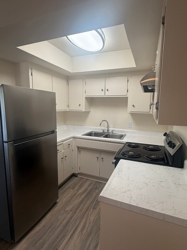 Foto del edificio - Regency & Lexington