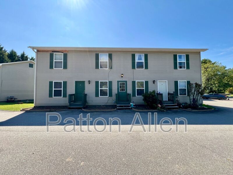 Foto principal - 238 Bent Creek Ranch Rd