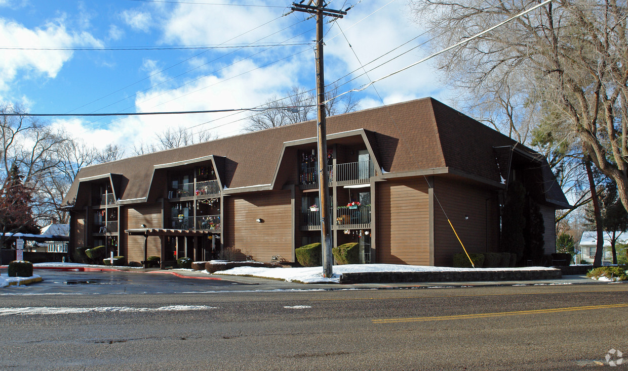 Primary Photo - Harrison Hills Apartments