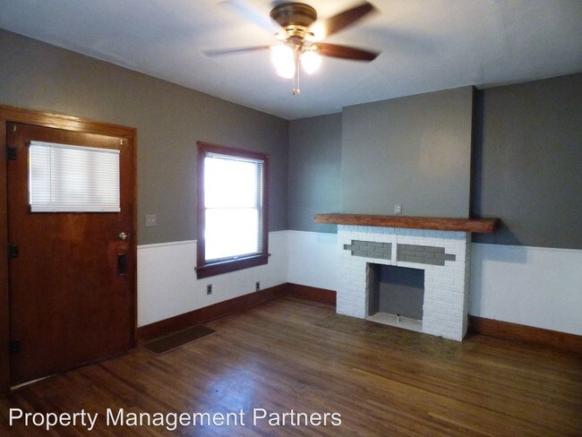 Building Photo - 256 N Spruce St