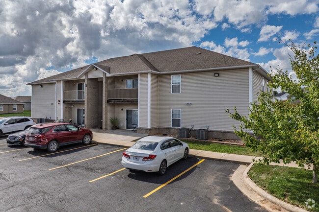 Building Photo - Pin Oak Apartments
