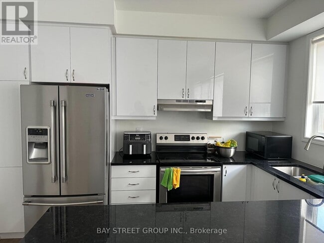 Photo du bâtiment - 980-980 Logan Dr