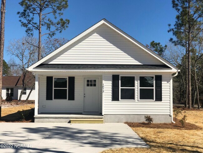 Building Photo - 1073 Morehead Rd