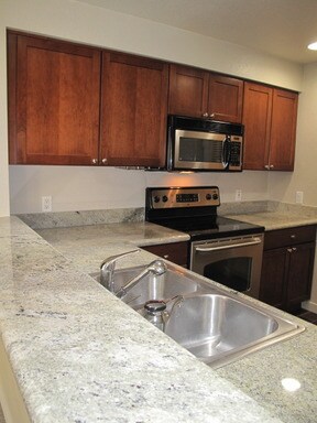 Building Photo - Modern condo near downtown Seattle!