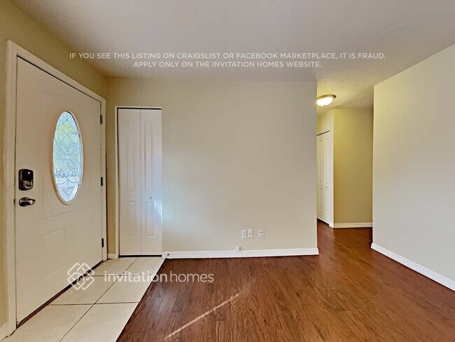 Foto del edificio - 6044 Francis Dr