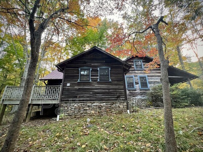 Foto del edificio - 575 Beaverdam Rd