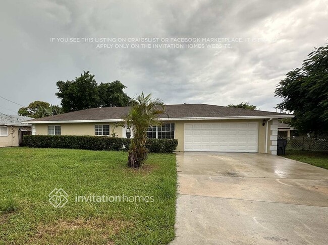 Building Photo - 6713 Riparian Rd