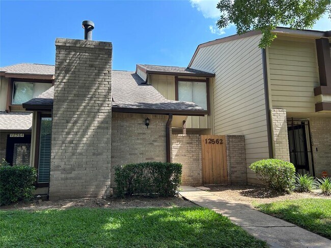 Foto del edificio - 12562 Newbrook Dr
