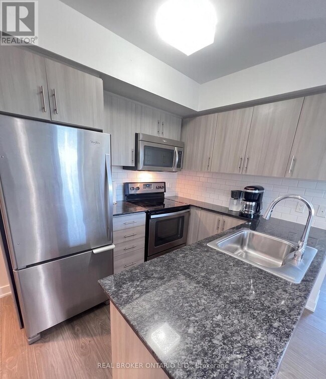 Building Photo - 185 Bonis Ave
