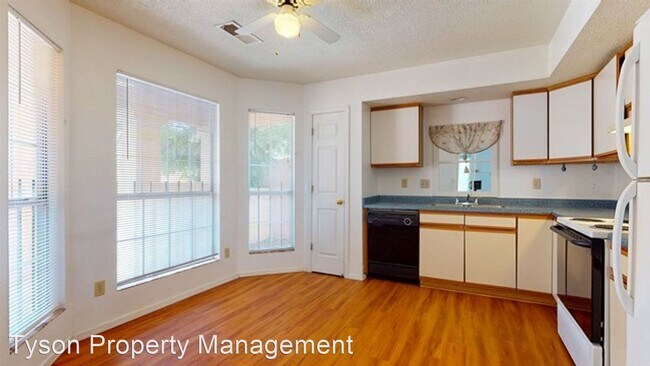 Building Photo - 2 br, 1.5 bath House - 1308 Rebecca Rd NE
