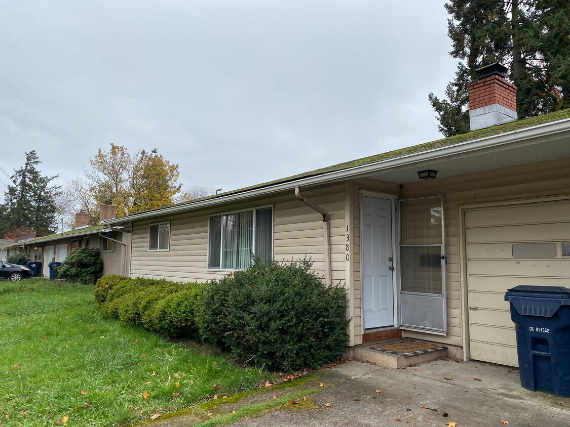 Primary Photo - 1390 W 17th Ave