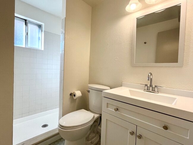 Building Photo - 919 Yeager Pl