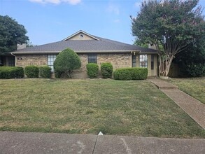 Building Photo - 11910 Garden Terrace Dr