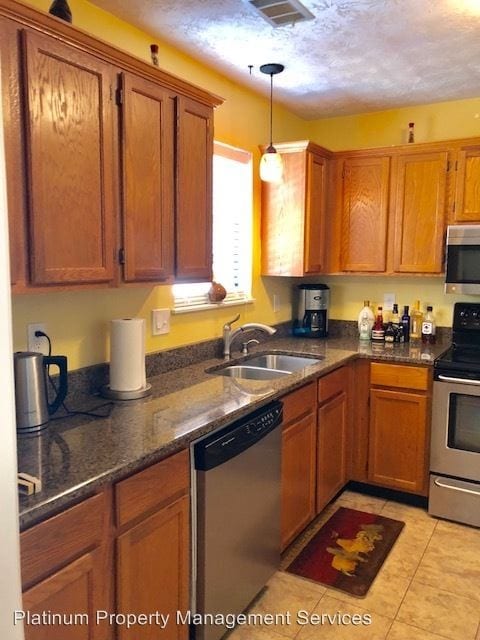 Building Photo - 2 br, 2.5 bath House - 1135 Jamestowne Trail
