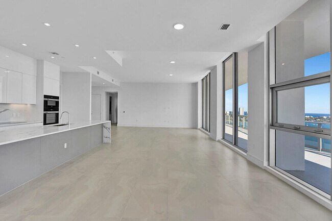 Foto del edificio - 220 Lake Shore Dr