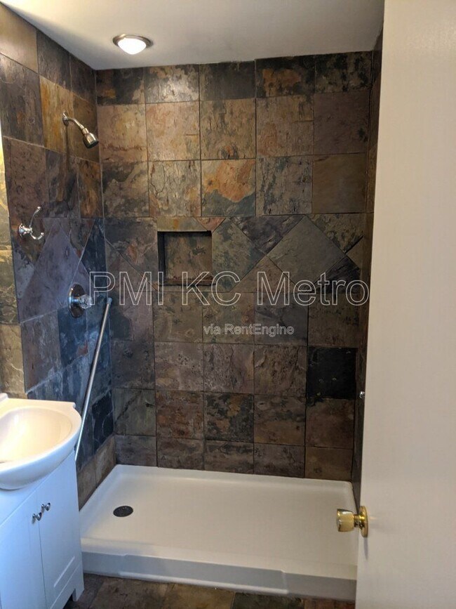 Foto del edificio - 3207 NE 48th Terrace