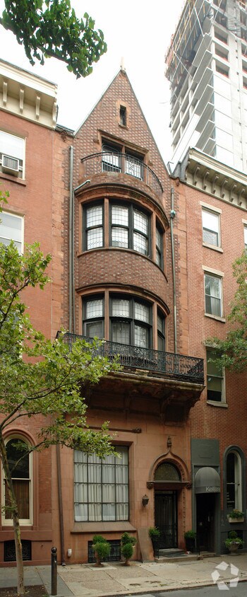 Primary Photo - 1723 Spruce St