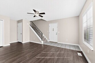 Building Photo - 5926 Walnut Cir Dr