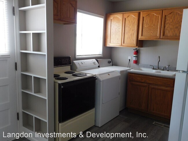 Foto del edificio - 3 br, 1 bath House - 358 S. Sinlcair
