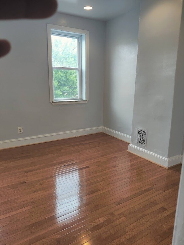 Foto del edificio - 1525 S 21st St