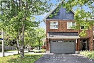 Building Photo - 70 Oldfield St