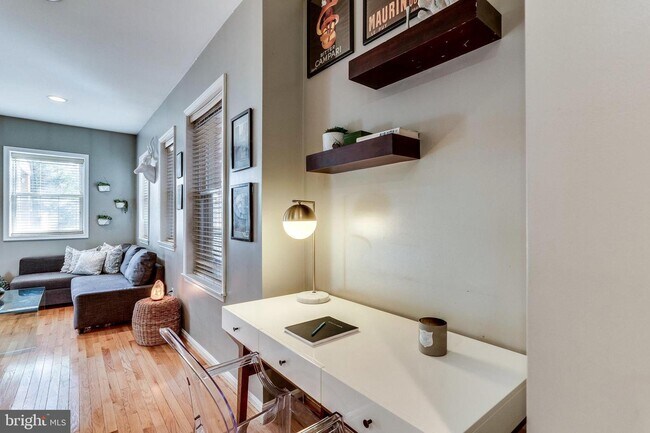 Foto del edificio - 610 Irving St NW