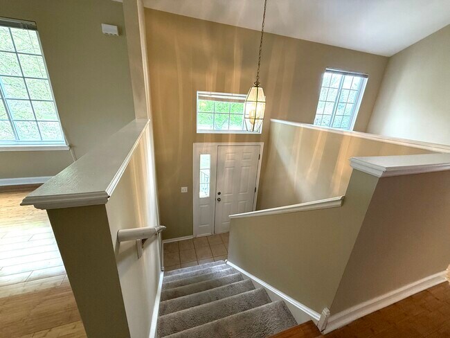 Foto del edificio - 2419 Oakfield Ct