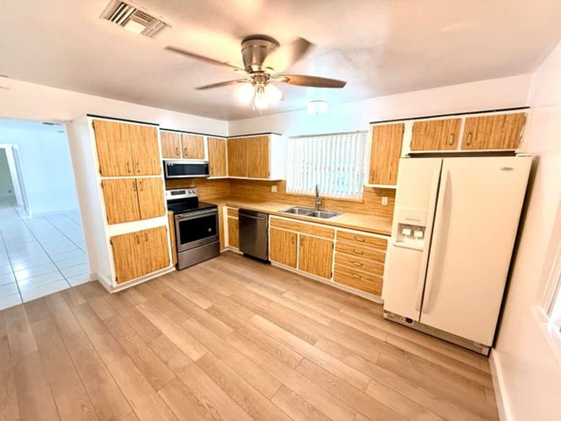 Photo - 118 SE 10th Court, Deerfield Beach, FL 33441