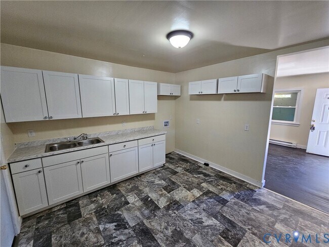 Foto del edificio - 1425 Minefee St