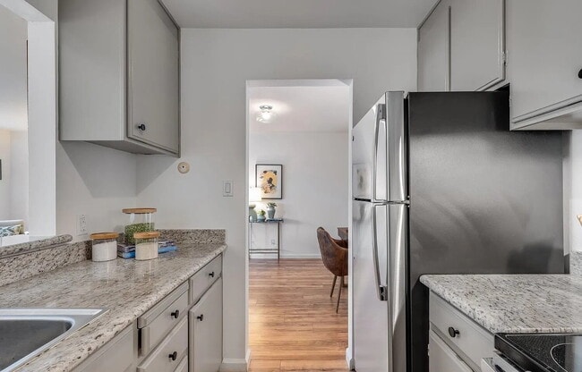 Foto del edificio - 3044 Franklin St