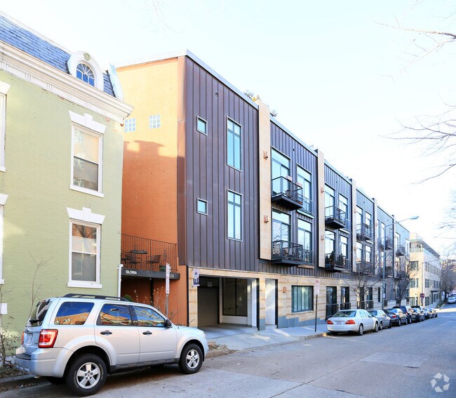 Foto del edificio - 1700 Kalorama Rd NW